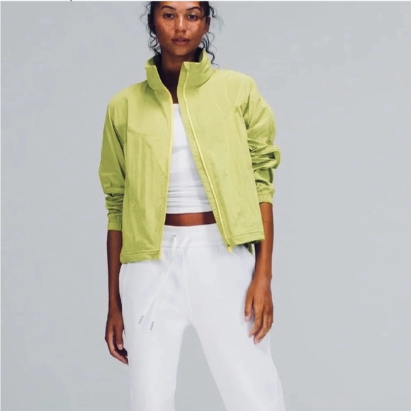 Lululemon sz 2 Lime Green Nylon Rain Jacket Amarillo Prescio Hooded Zip - Picture 2 of 7